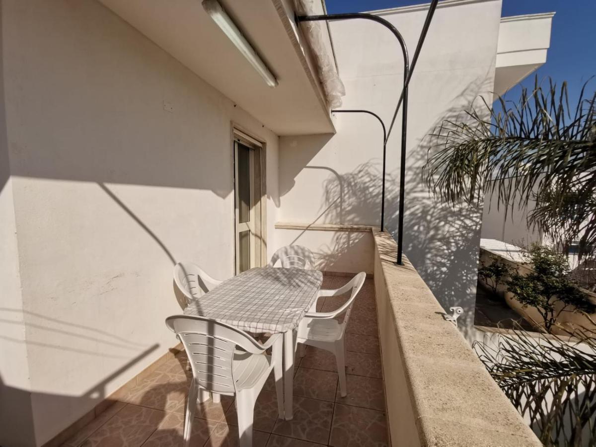 Appartamento Ghirigoro 1 Torre San Giovanni Ugento Bagian luar foto