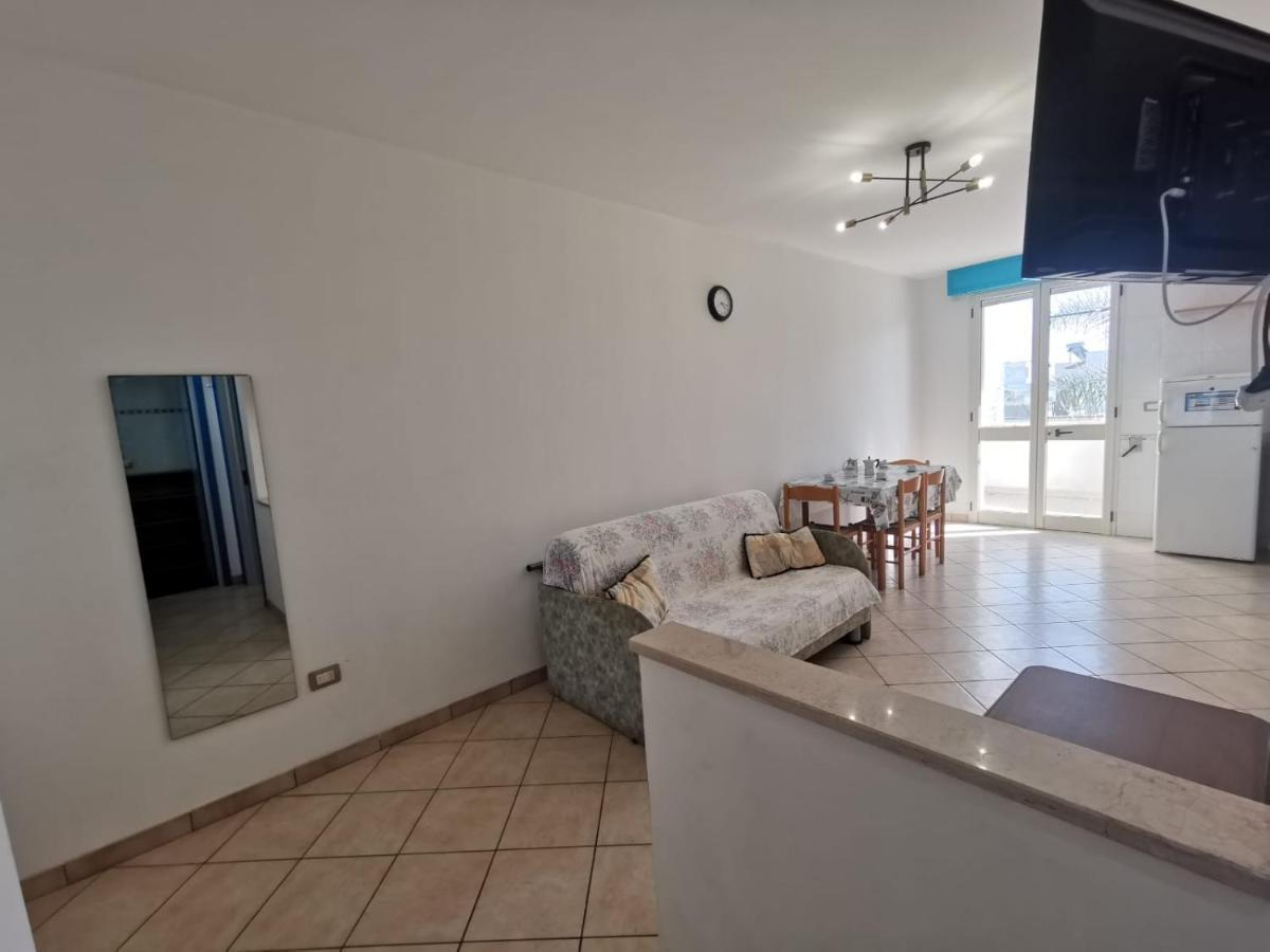 Appartamento Ghirigoro 1 Torre San Giovanni Ugento Bagian luar foto